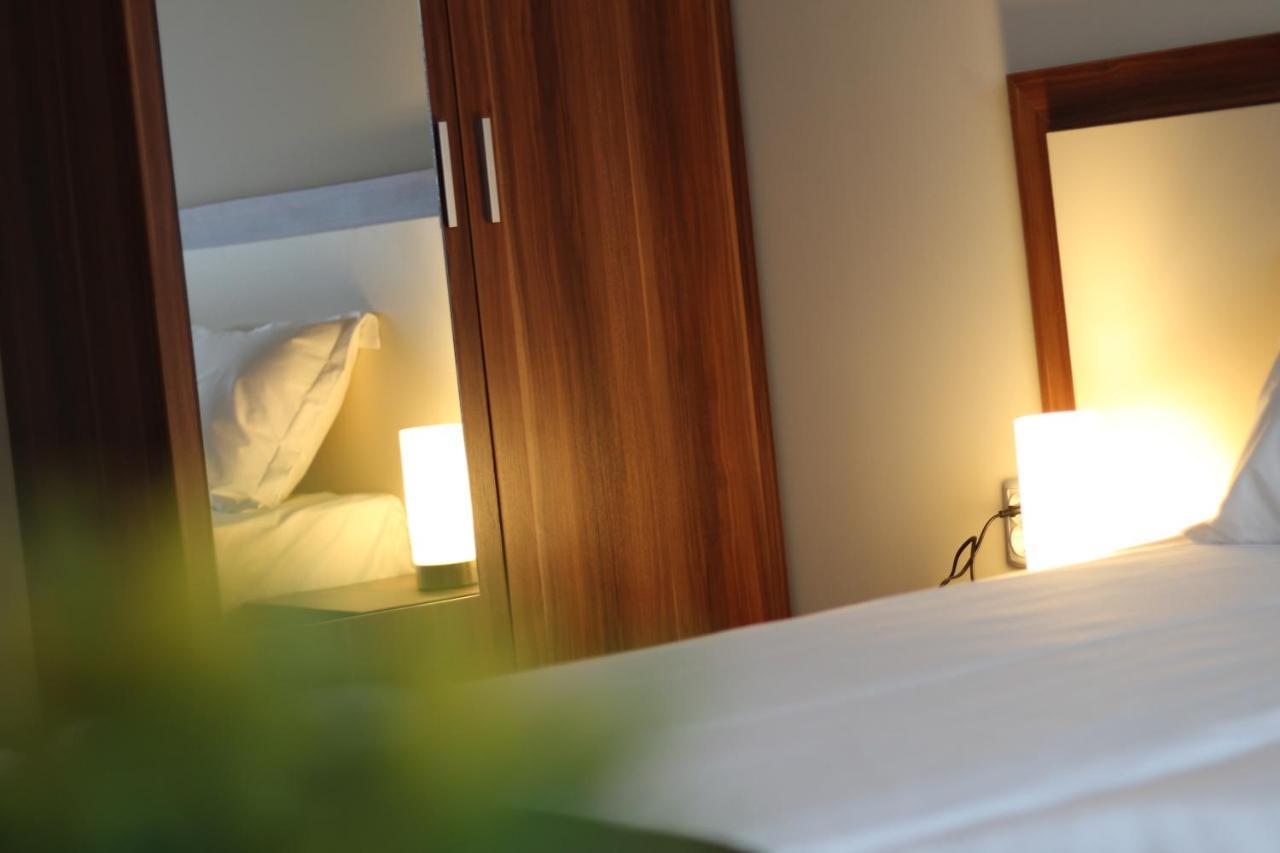 Family Hotel Bulgaria Kharmanli ภายนอก รูปภาพ