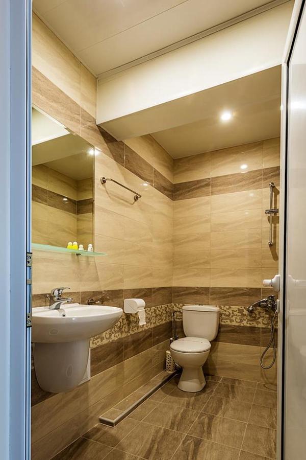 Family Hotel Bulgaria Kharmanli ภายนอก รูปภาพ