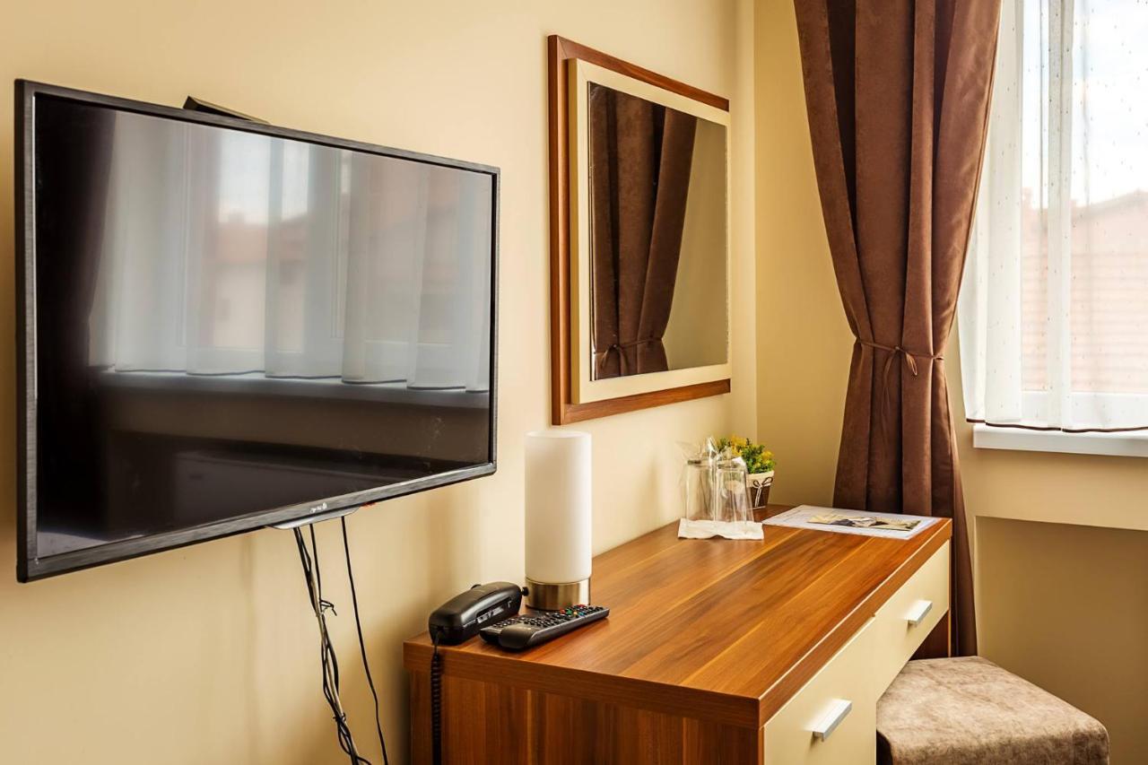 Family Hotel Bulgaria Kharmanli ภายนอก รูปภาพ